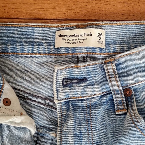 Abercrombie and Fitch high rise jeans - Picture 4 of 4